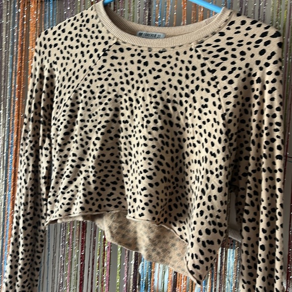 Forever 21 cropped lightweight cheetah print sweater 🐆 - Picture 9 of 9